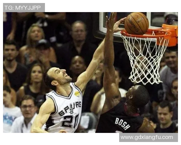 吉诺比利与湖人对决的经典瞬间回顾与战术分析